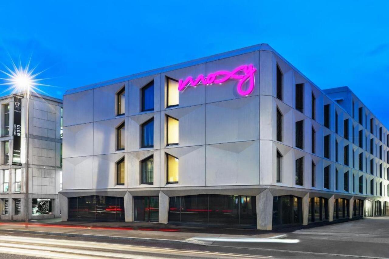 Moxy Lausanne City Kültér fotó